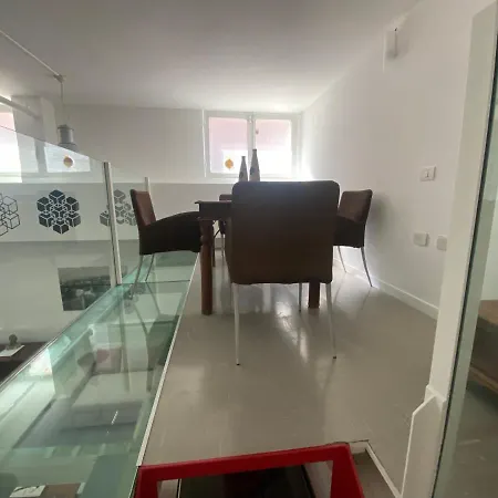 Living Apartment *
